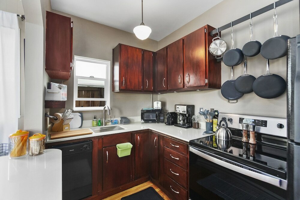 Фото Ballard Bungalow - Walk to Dt Ballard/Water