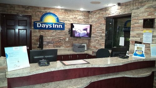 Гостиница Days Inn by Wyndham Maumee/Toledo