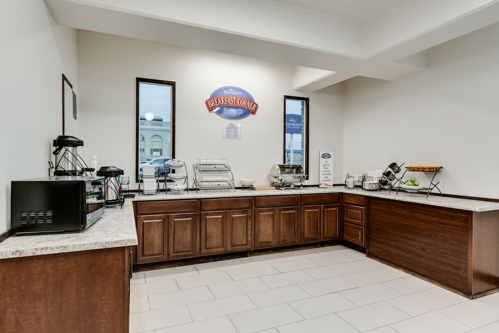 Фото Baymont by Wyndham Spokane