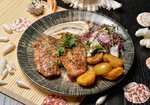 Bora Bora (ulitsa Konstitutsii SSSR, 1/4) ، مطعم