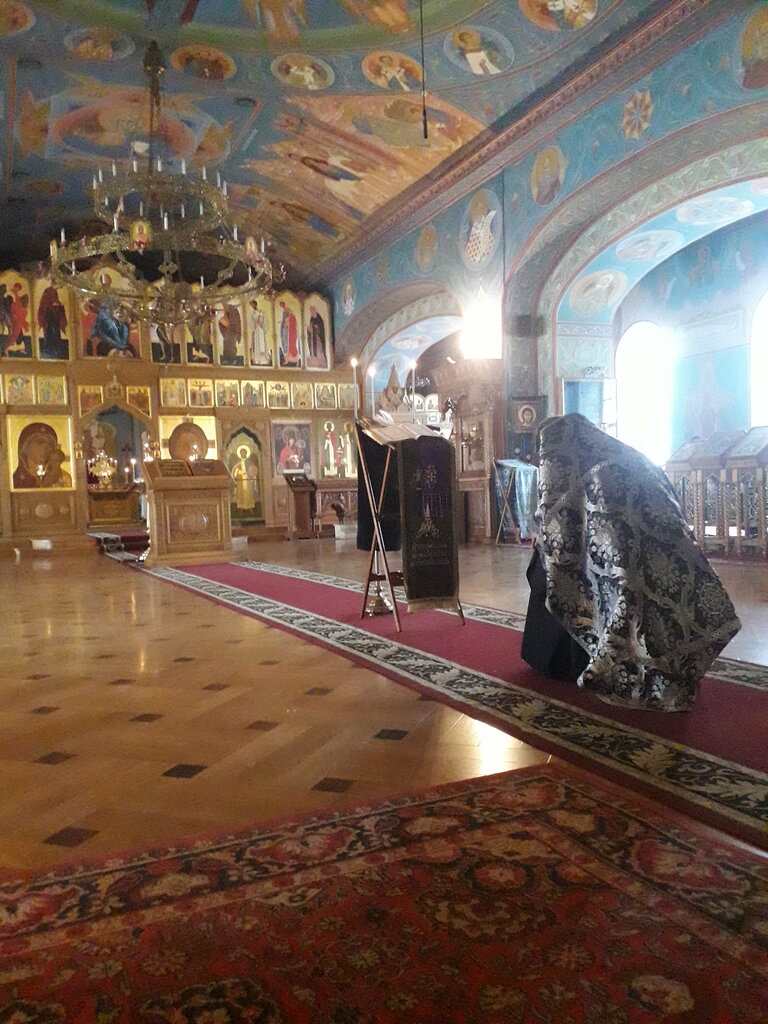Православный храм Свято-Троицкий храм, Курск, фото