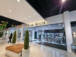 Niche house (Bekzat Sattarkhanov Avenue, 33А), empresa de perfumes y cosmética