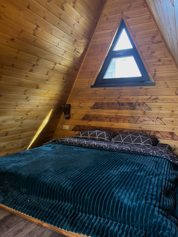 Фото Коттедж в лесу