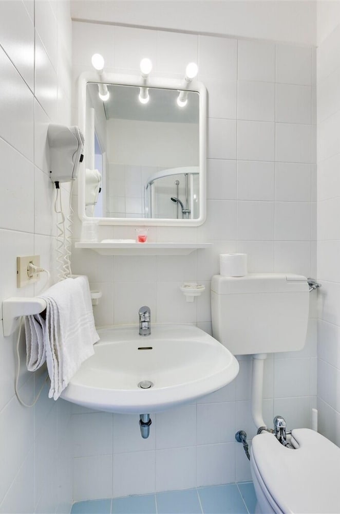 Фото Hotel Manila