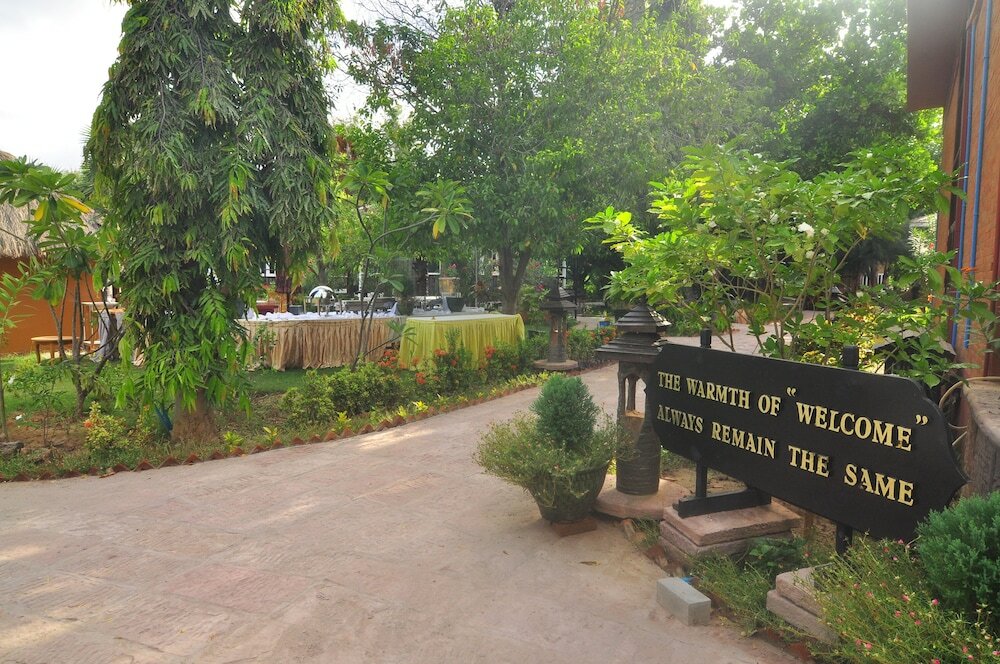 Фото Kaytumadi Dynasty Hotel