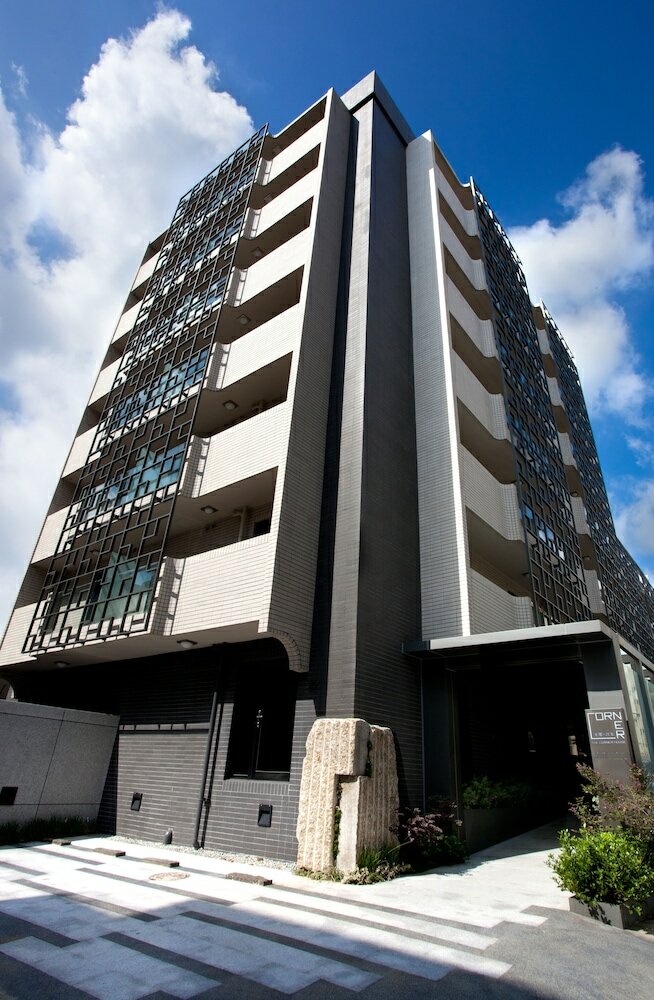 Фото The Corner House