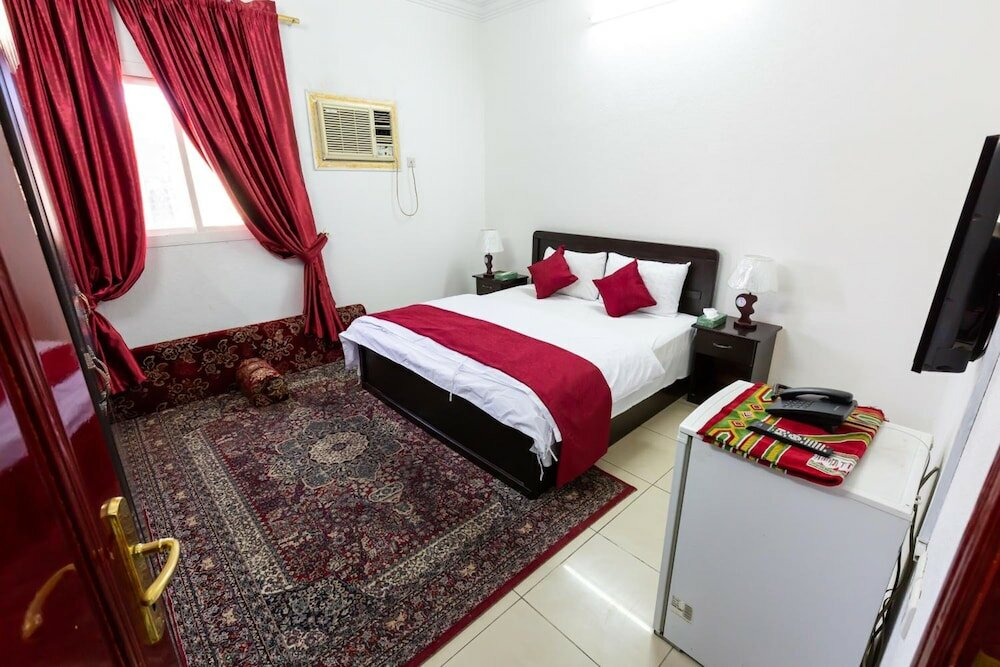 Фото Al Eairy Furnished Apts Al Madinah 8