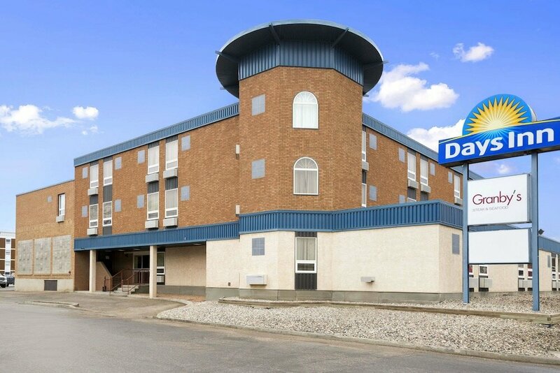 Гостиница Days Inn by Wyndham Estevan в Эстеване