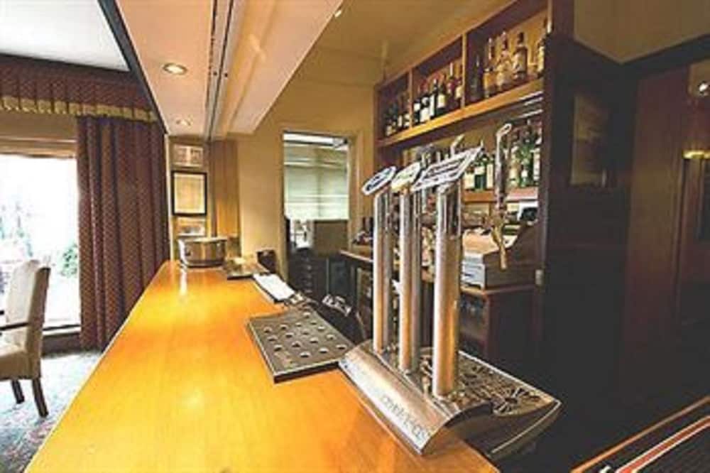 Фото Warren Lodge Hotel