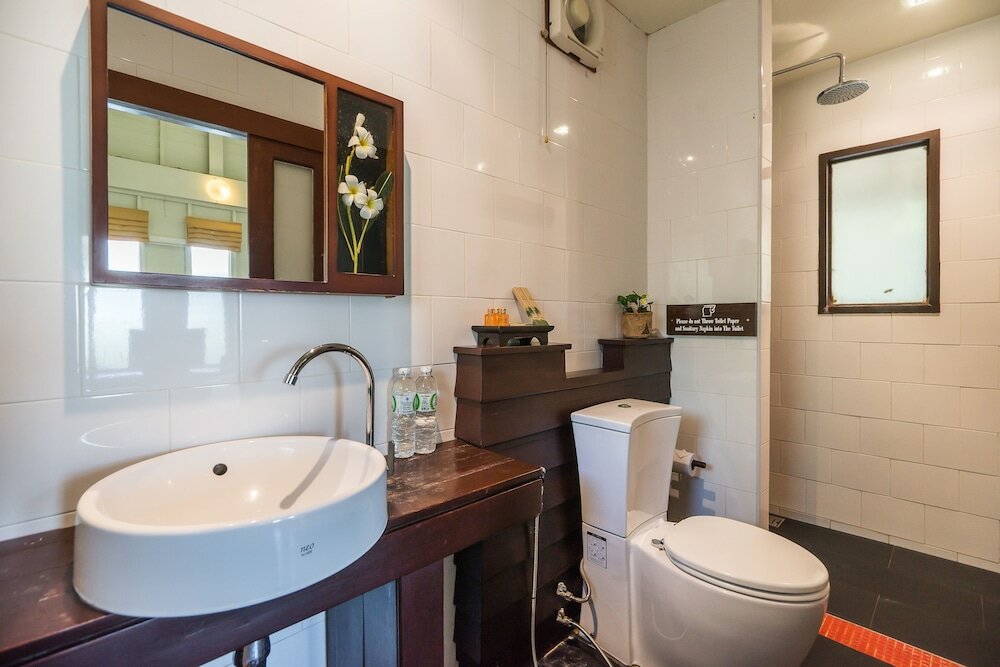 Фото Cocohut Beach Resort & SPA