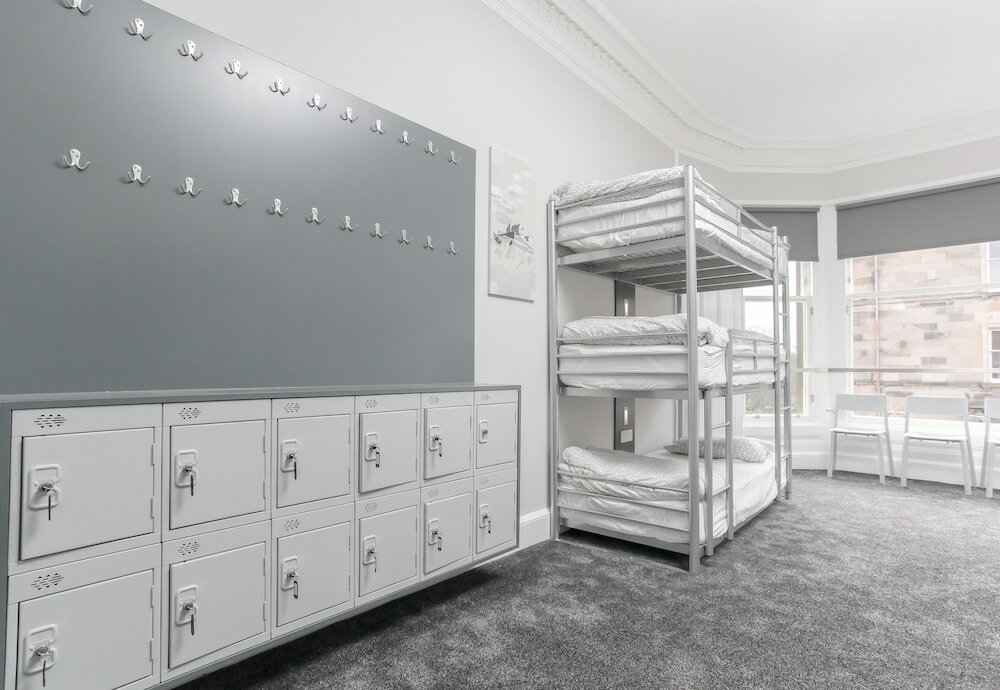 Фото West End Hotel