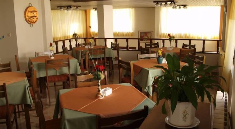 Фото Отель Yiorgos