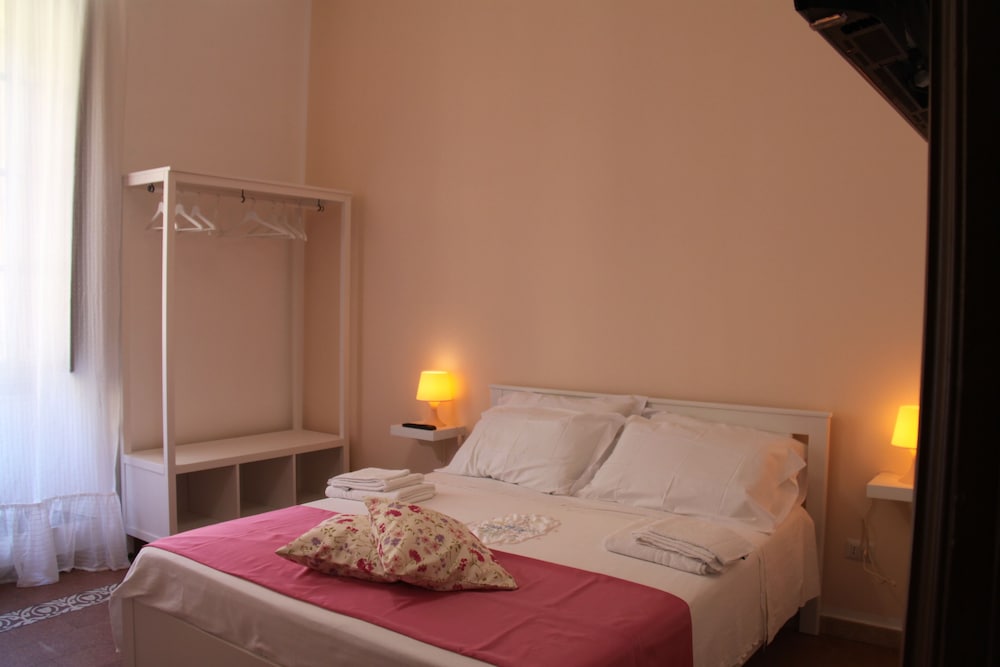 Фото B&b Le Porte di Napoli