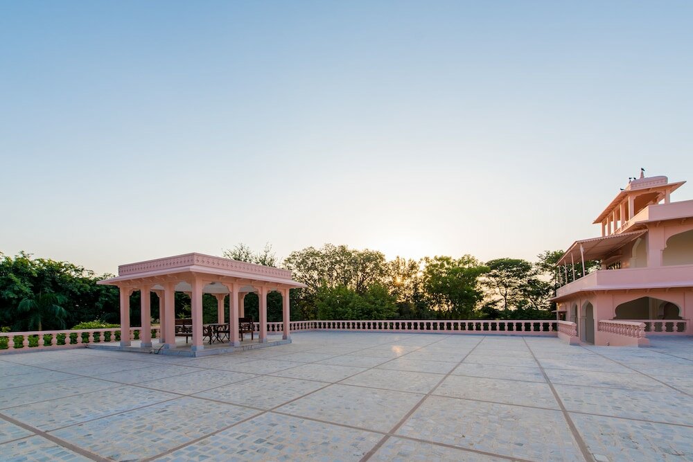 Фото Hotel Dev Vilas