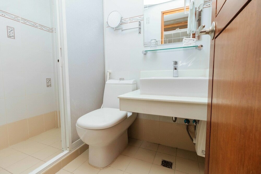 Фото RedDoorz Plus near Vito Cruz Manila