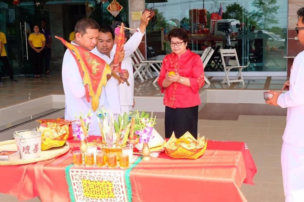 Фото Century Grand Hotel