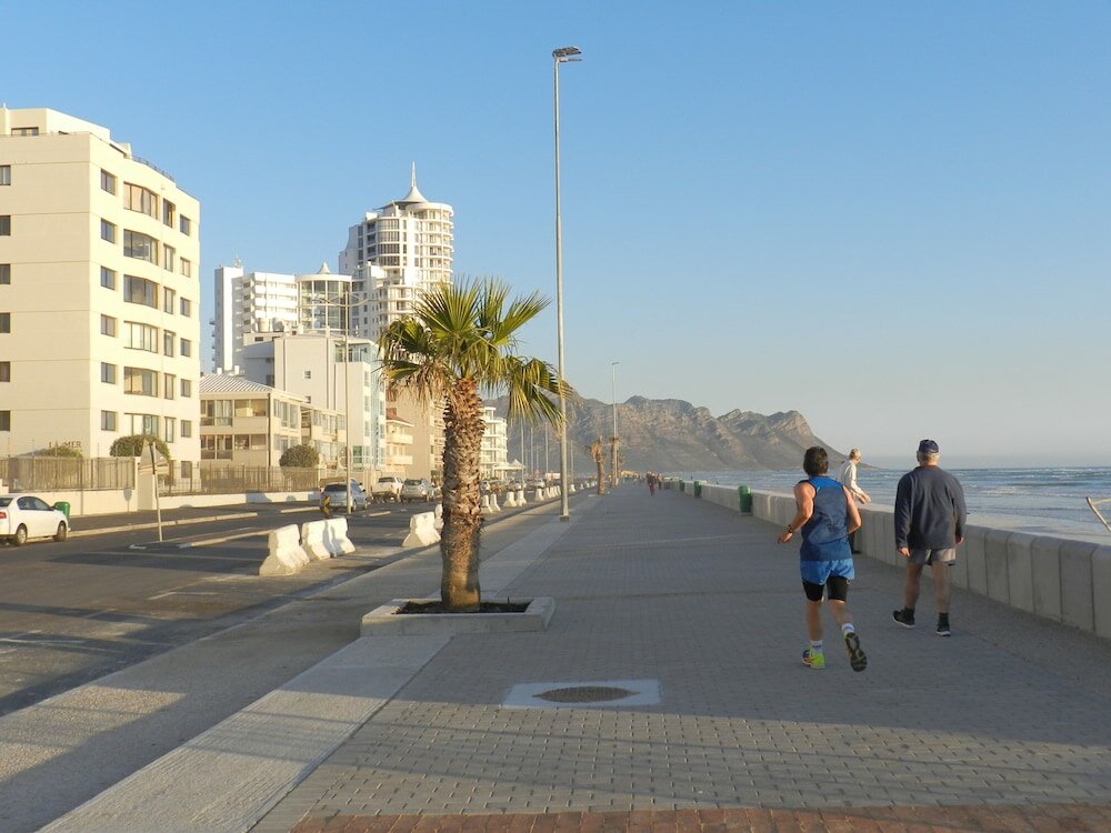 Фото Silver lining beach apartment