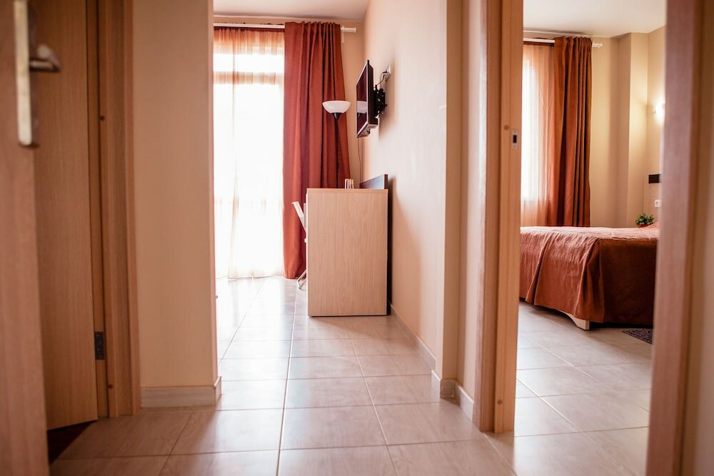 Фото Бусолей