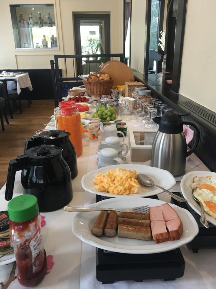 Фото Hotel Zum Grafen Hallermunt