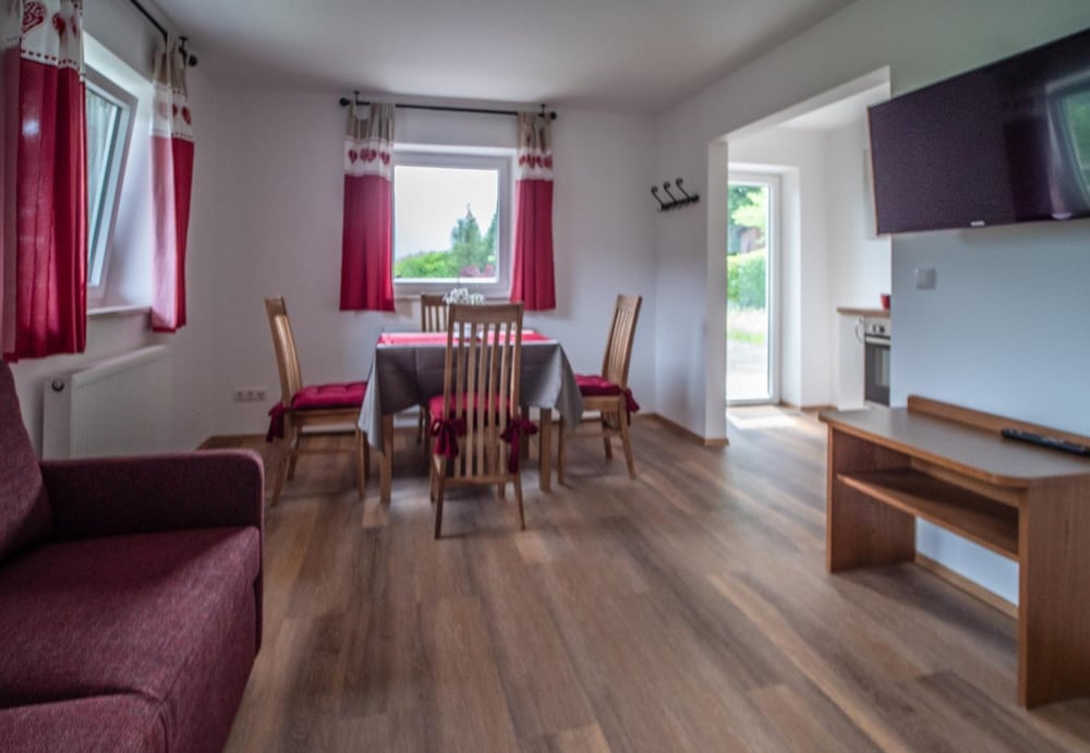 Фото Gaestehaus Bergwald