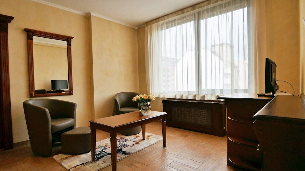 Фото Central West Hotel