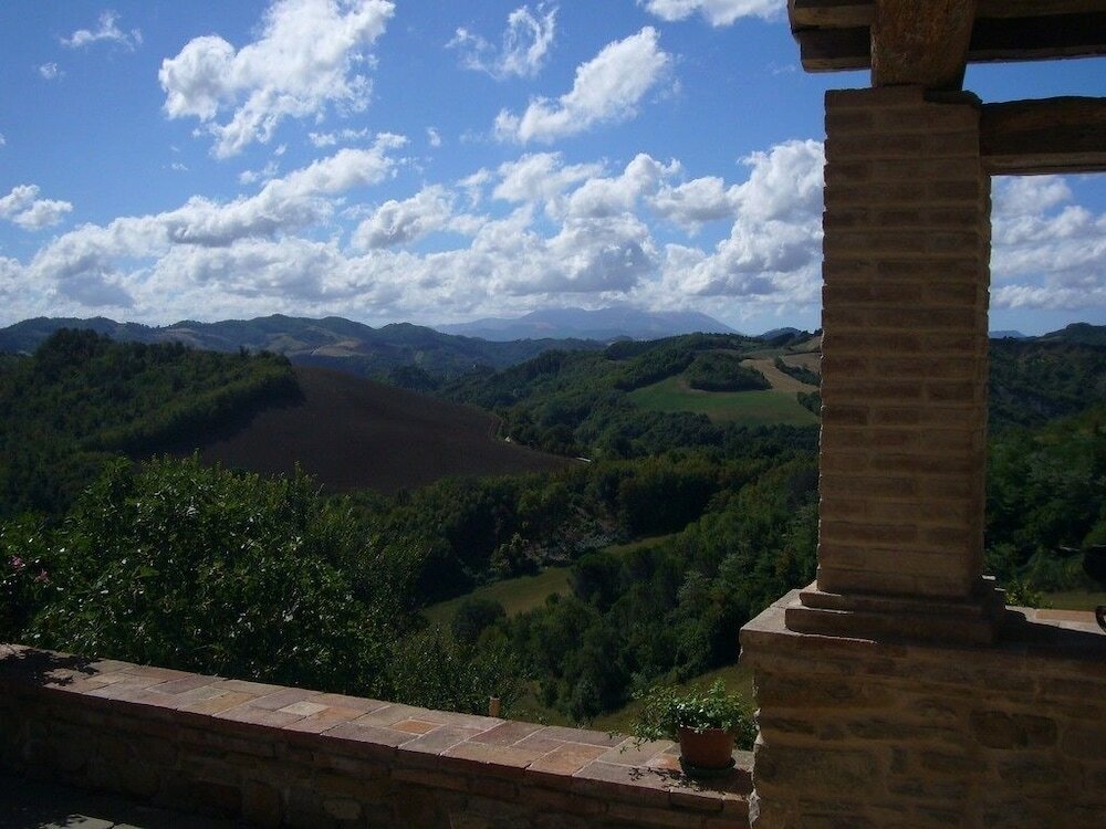 Фото Borgo Storico Cisterna