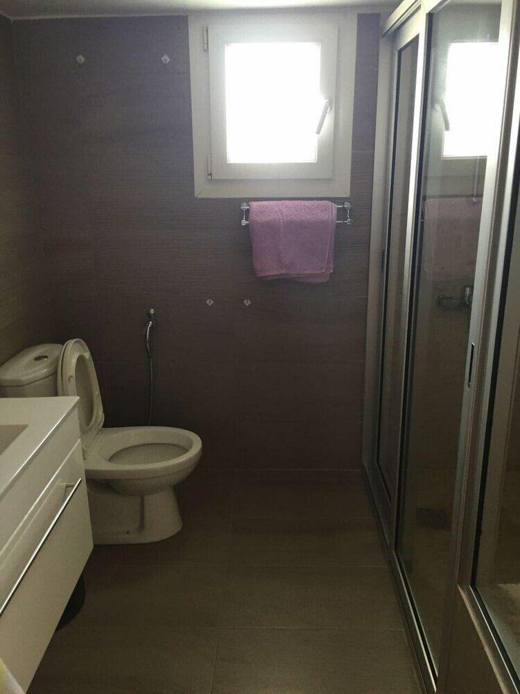 Фото 3 Bedroom Apartment with Sea View