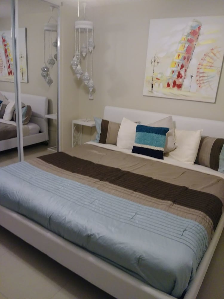 Фото Ocean View Gorgeous 1 Bedroom Apt