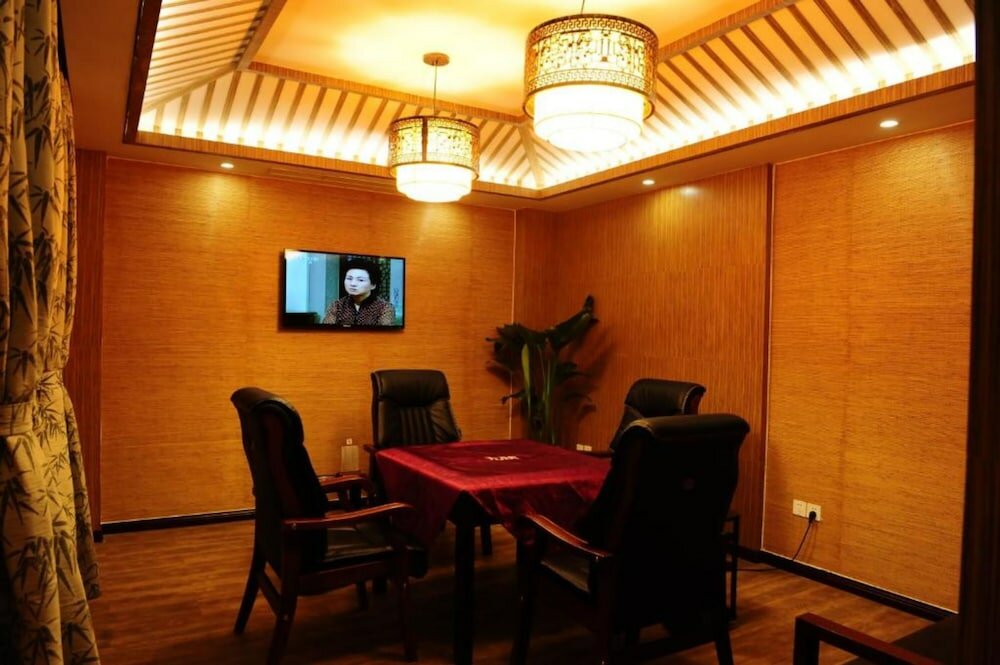 Фото Panda Prince Hotel South Railway Station Branch