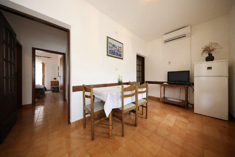 Фото Knez Mali Iz