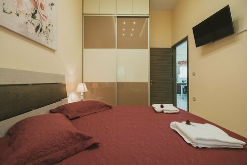 Гостиница Spacious & New fully equipped Home with Parking