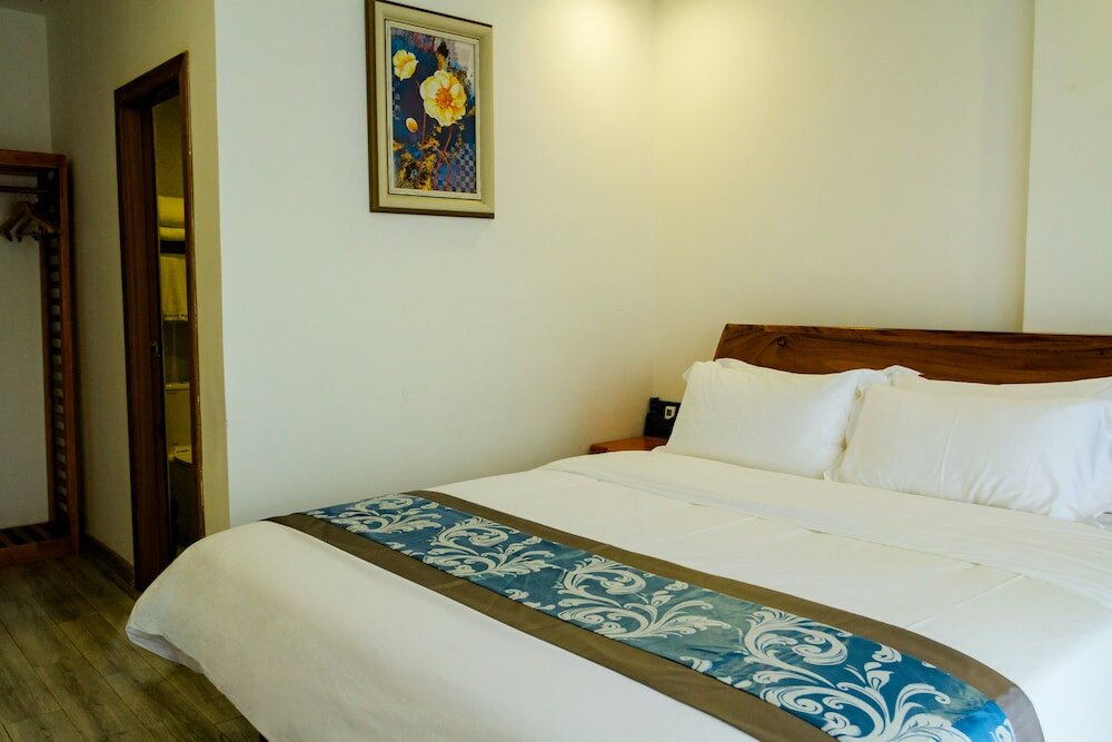 Фото Junlan Hotel