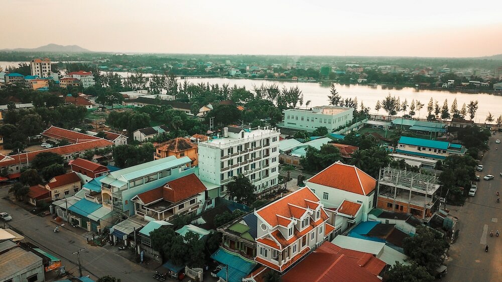 Фото Intanou Boutique Hotel Kampot