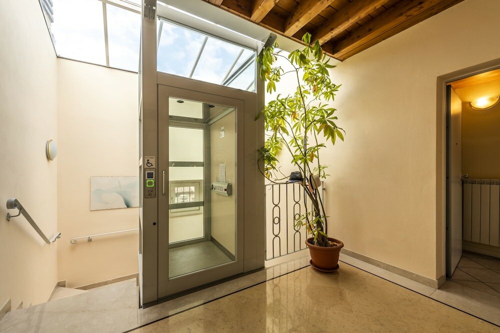 Фото Flowers Apartments