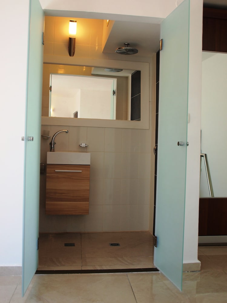 Фото Mbd7 - Kikar Hamusica - 12 Mevoh Beit David - Jerusalem-Rent