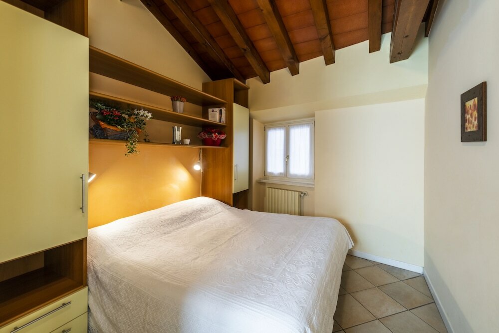 Фото Flowers Apartments