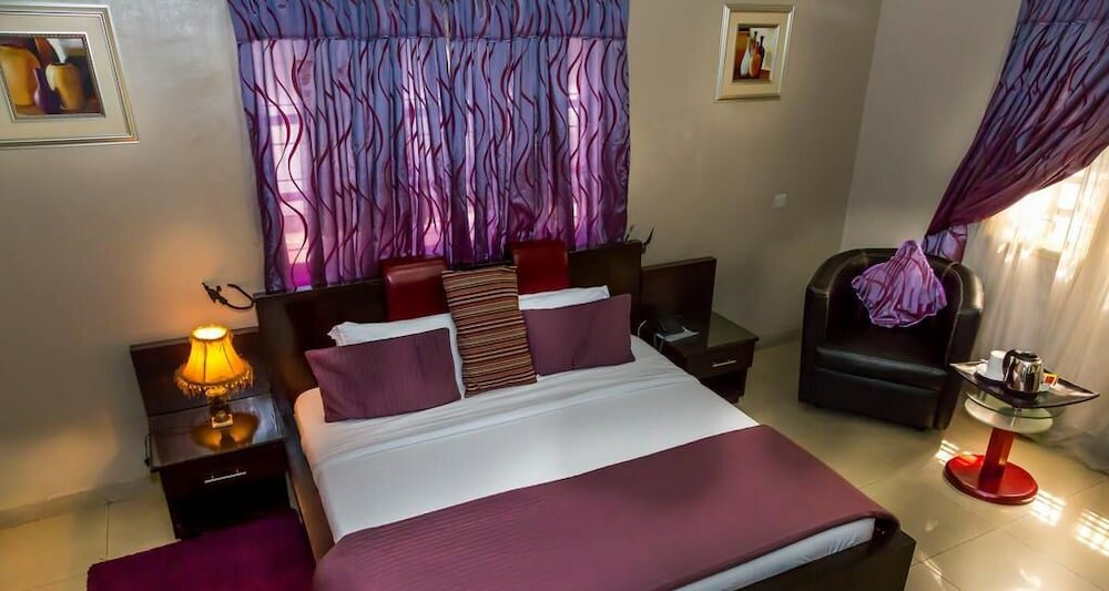 Фото Apartment Royale Hotel and Suite