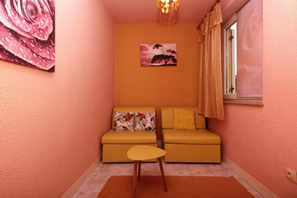 Фото Holiday house Vesna for relaxed vacation