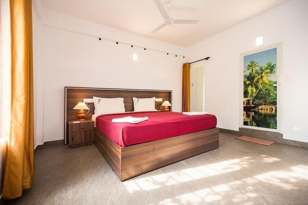 Фото God's Own Villa