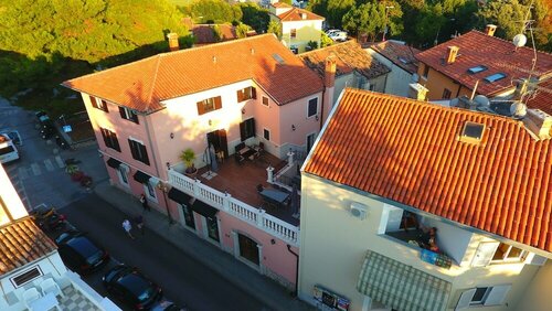Гостиница Bed & Breakfast Villa Hasi в Порече