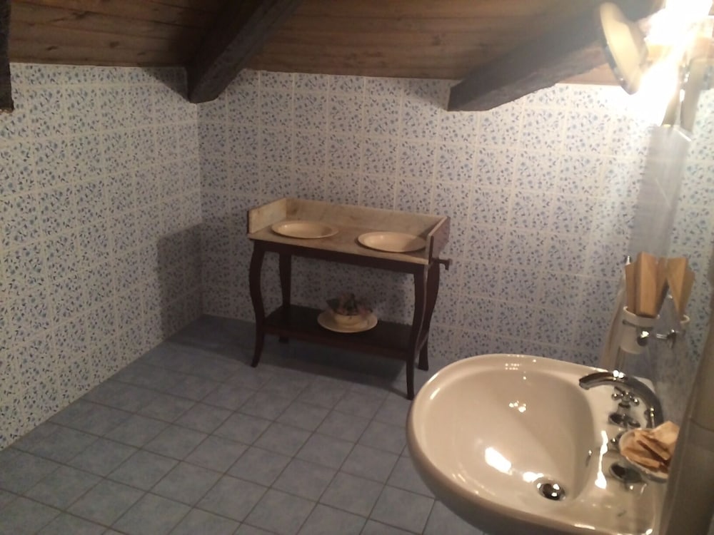 Фото Castello di Altomonte