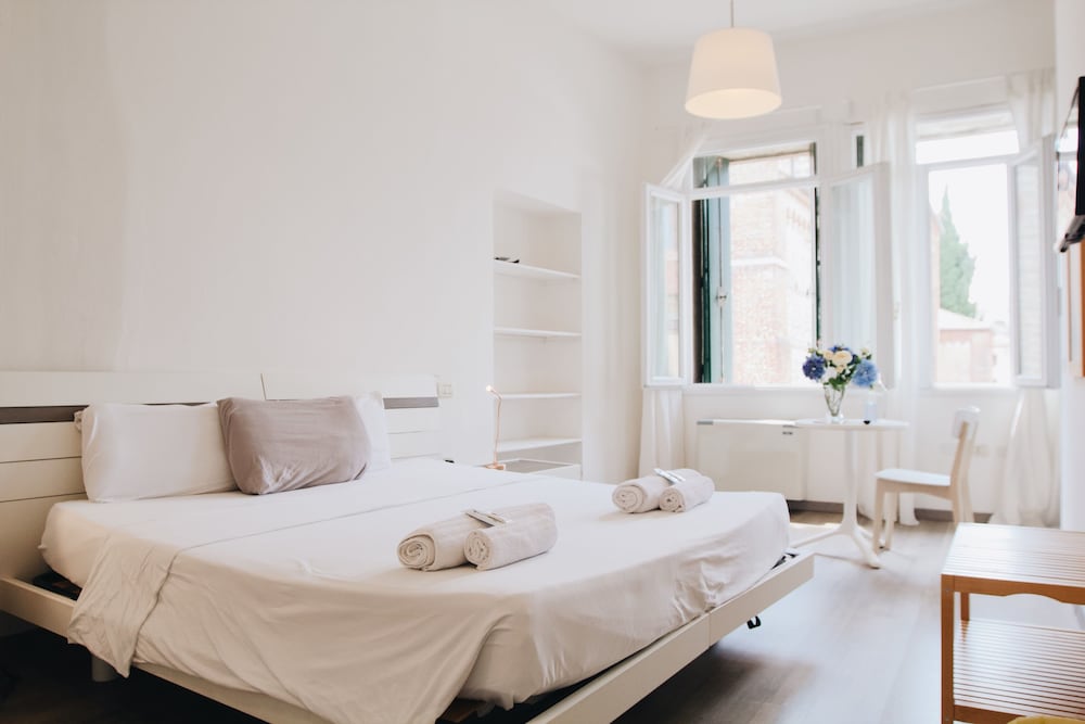 Фото Ca' Garibaldi Rooms