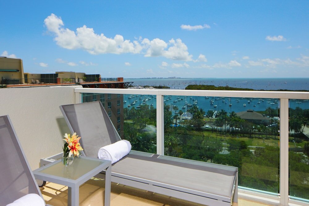 Фото Miami Vacation Rentals - Coconut Grove