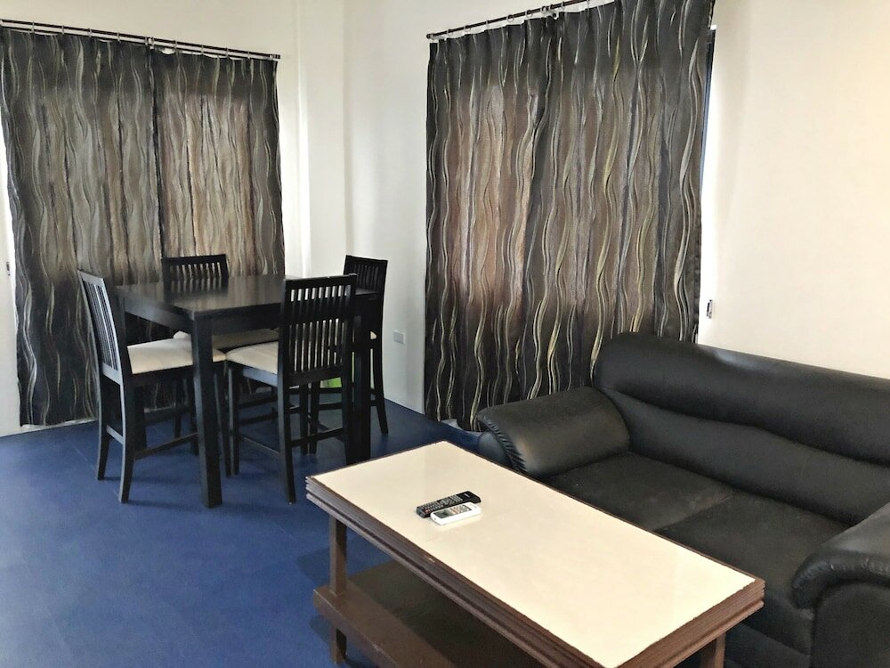 Фото Knights Ko Suites