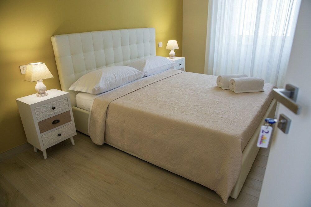 Фото Gleda Rooms Deluxe