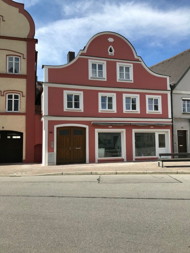 Фото отеля 1