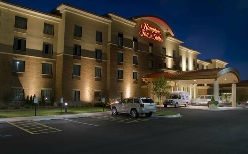 Гостиница Hampton Inn & Suites Madison-West в Мэдисоне