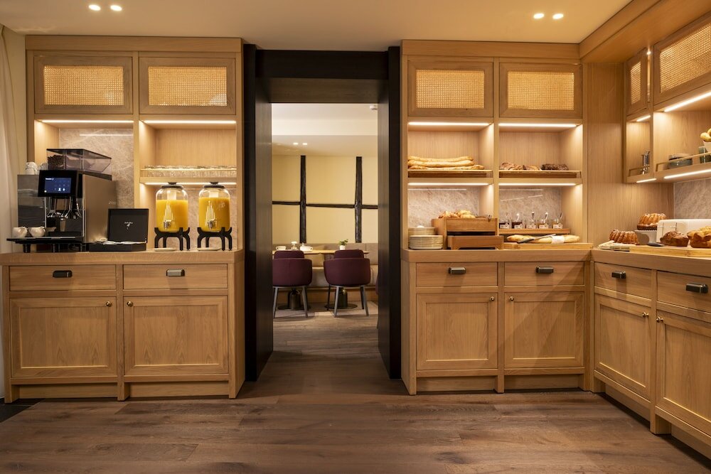 Фото Hôtel Le Colombier