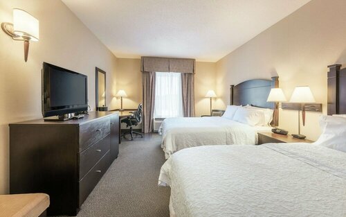 Гостиница Hampton Inn & Suites by Hilton Moncton в Монктоне