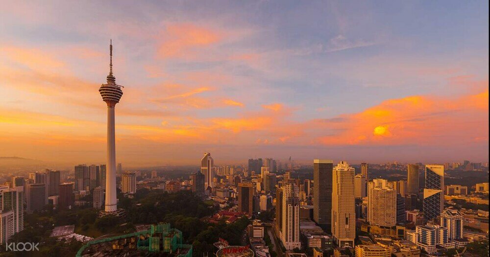 Фото Expressionz Suites by iHost Global